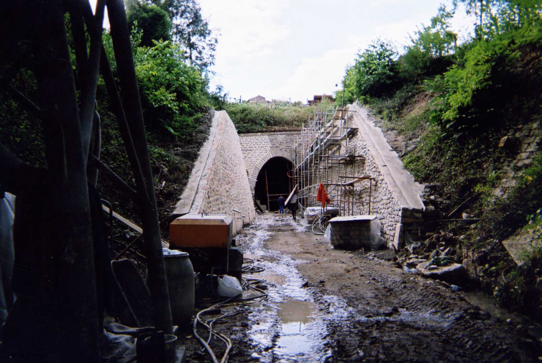 tunnel du bois clair